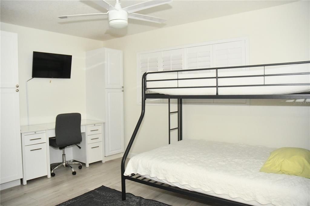 For Sale: $407,740 (3 beds, 3 baths, 1628 Square Feet)