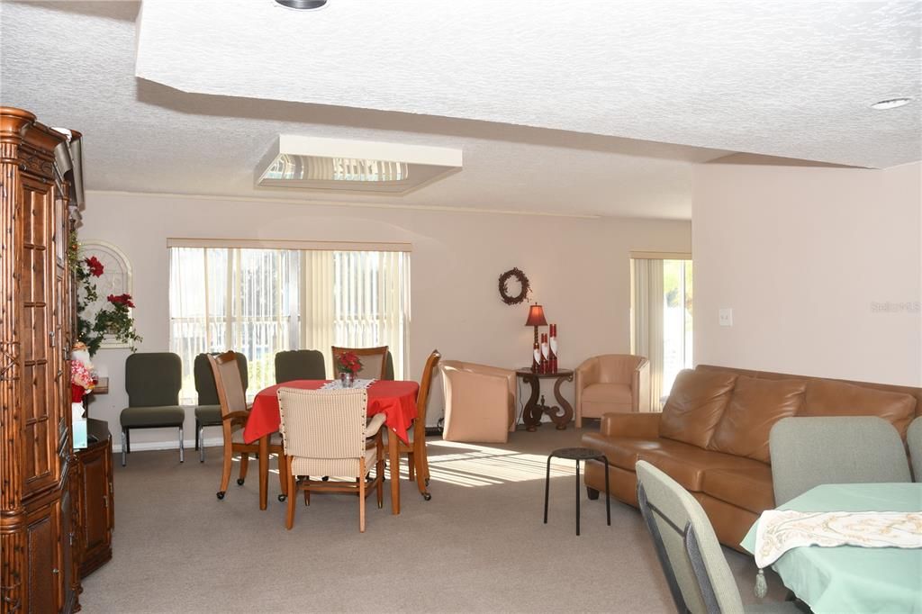 For Sale: $407,740 (3 beds, 3 baths, 1628 Square Feet)