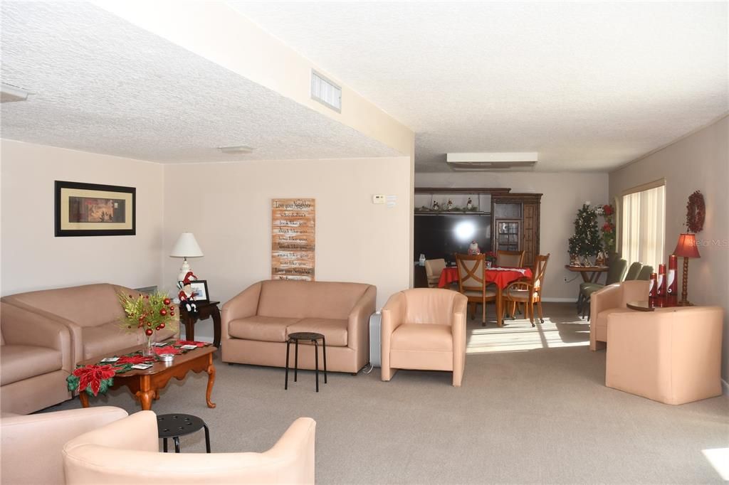 For Sale: $407,740 (3 beds, 3 baths, 1628 Square Feet)