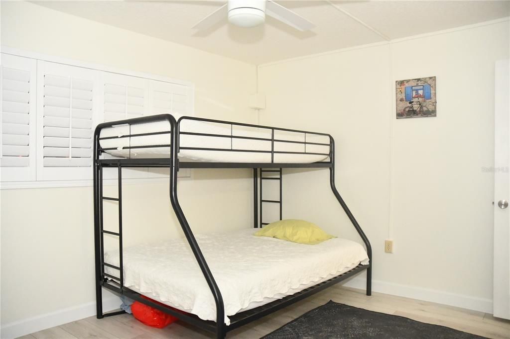 For Sale: $407,740 (3 beds, 3 baths, 1628 Square Feet)