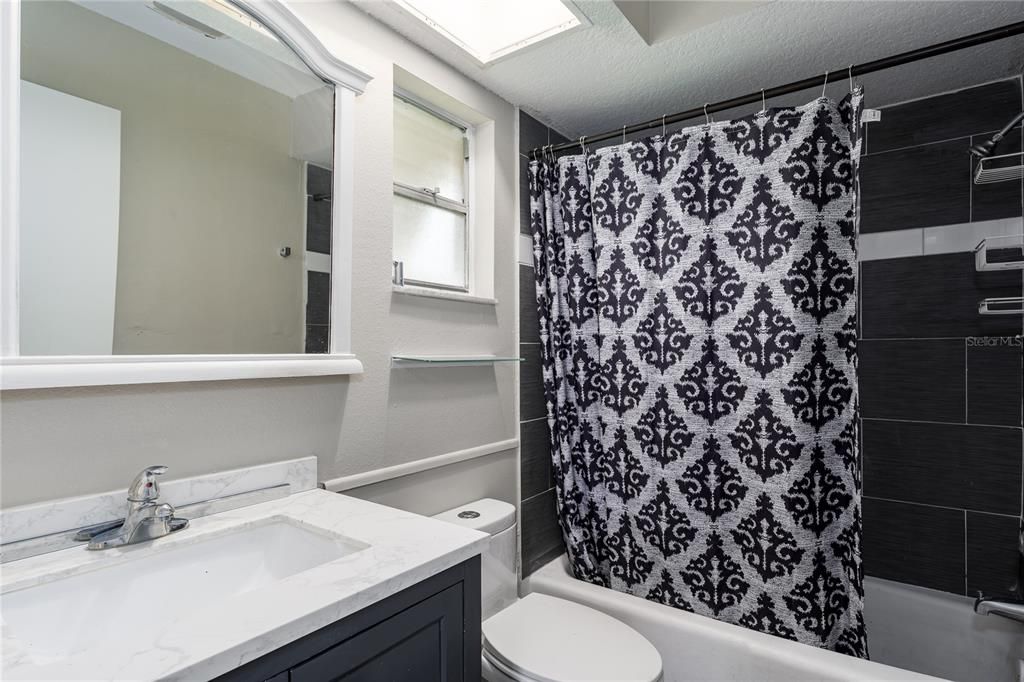 В аренду: $1,650 (2 спален, 2 ванн, 960 Квадратных фут)