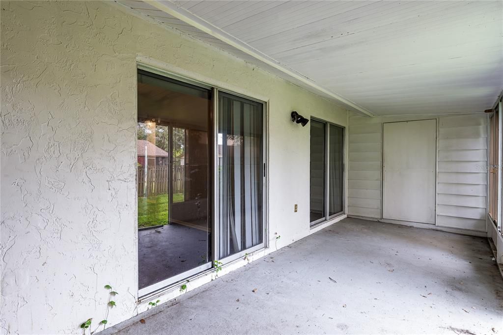 В аренду: $1,650 (2 спален, 2 ванн, 960 Квадратных фут)