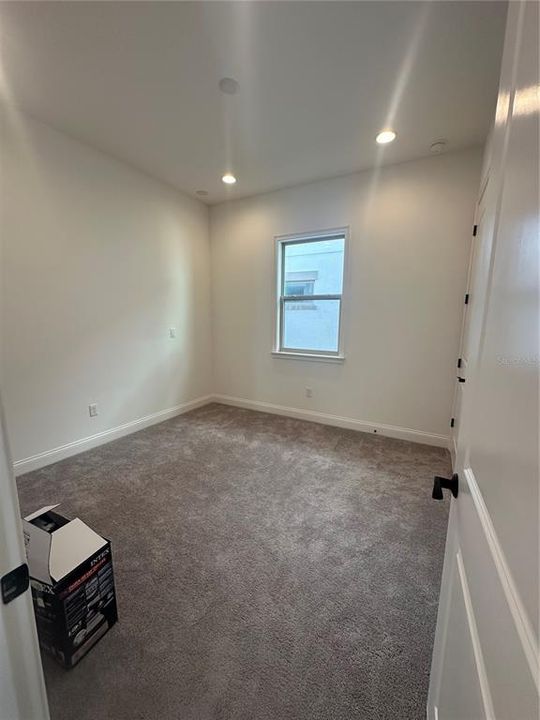 出租: $3,500 (3 贝兹, 3 浴室, 2043 平方英尺)