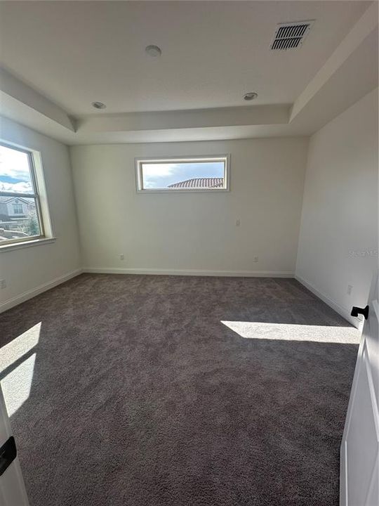 出租: $3,500 (3 贝兹, 3 浴室, 2043 平方英尺)