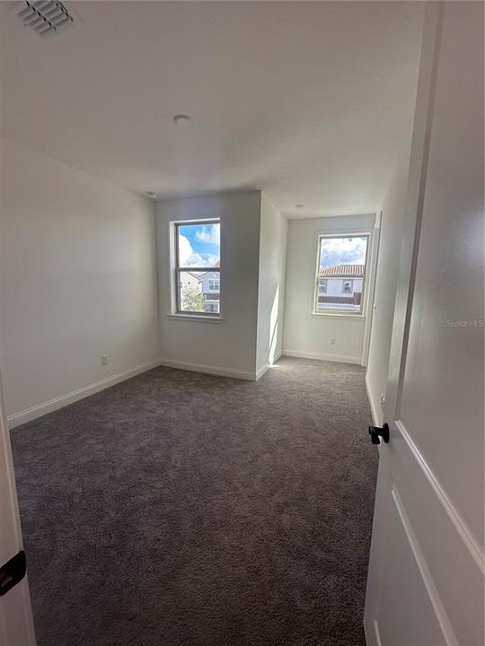 出租: $3,500 (3 贝兹, 3 浴室, 2043 平方英尺)