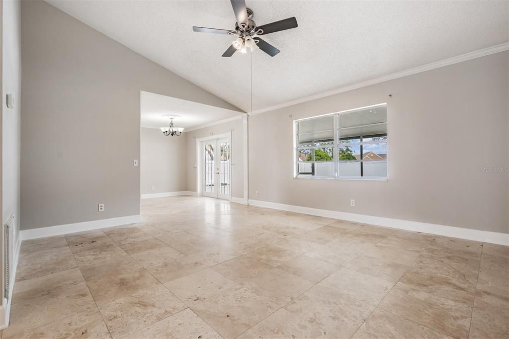 На продажу: $375,000 (3 спален, 2 ванн, 1244 Квадратных фут)