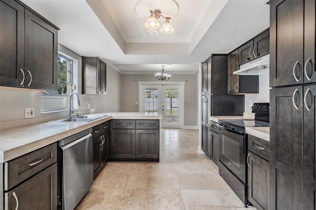 На продажу: $375,000 (3 спален, 2 ванн, 1244 Квадратных фут)