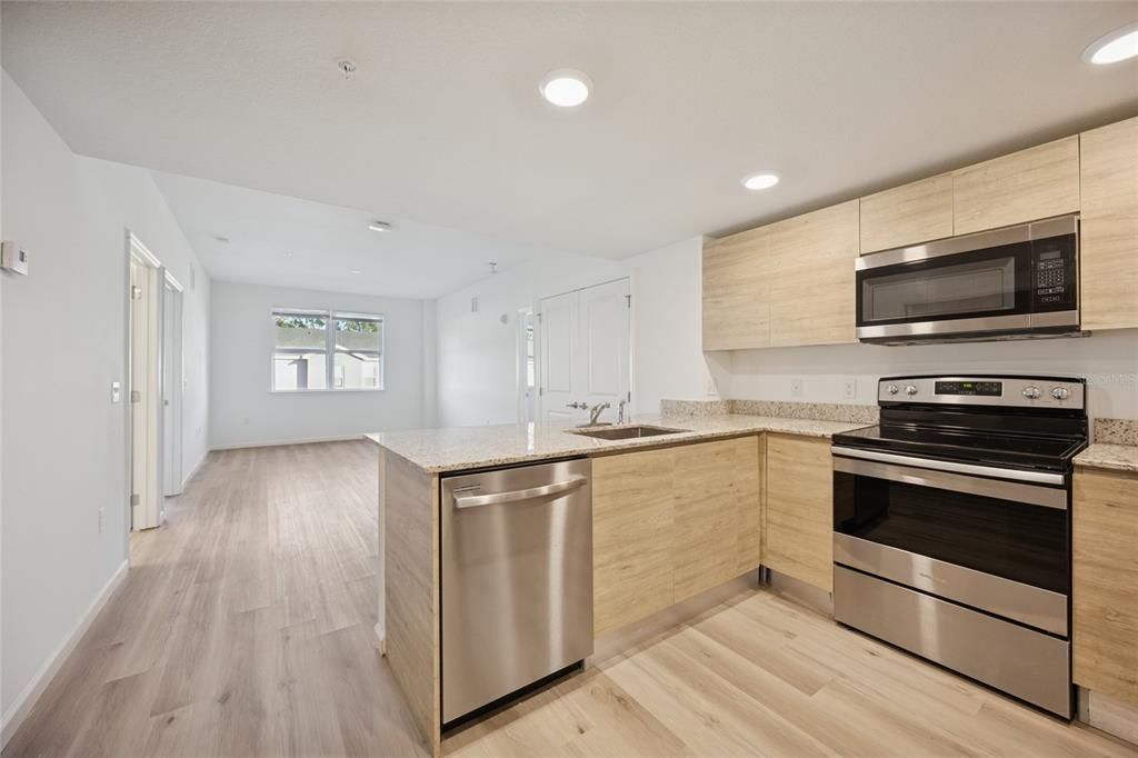 В аренду: $2,150 (3 спален, 2 ванн, 1142 Квадратных фут)