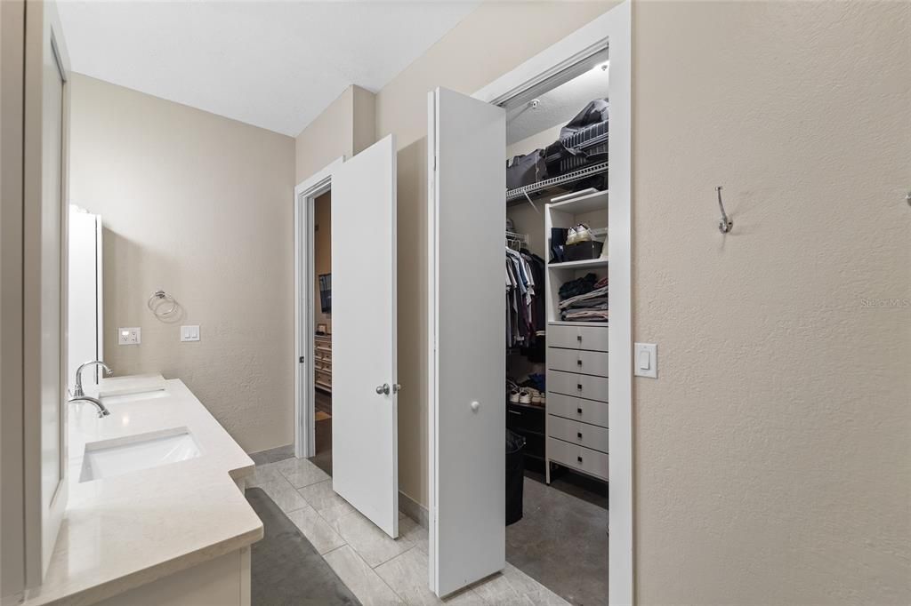 出租: $4,500 (2 贝兹, 2 浴室, 1398 平方英尺)