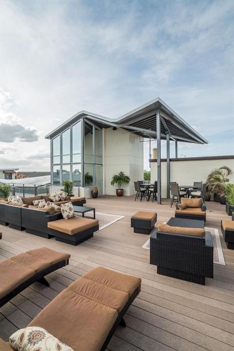 出租: $4,500 (2 贝兹, 2 浴室, 1398 平方英尺)