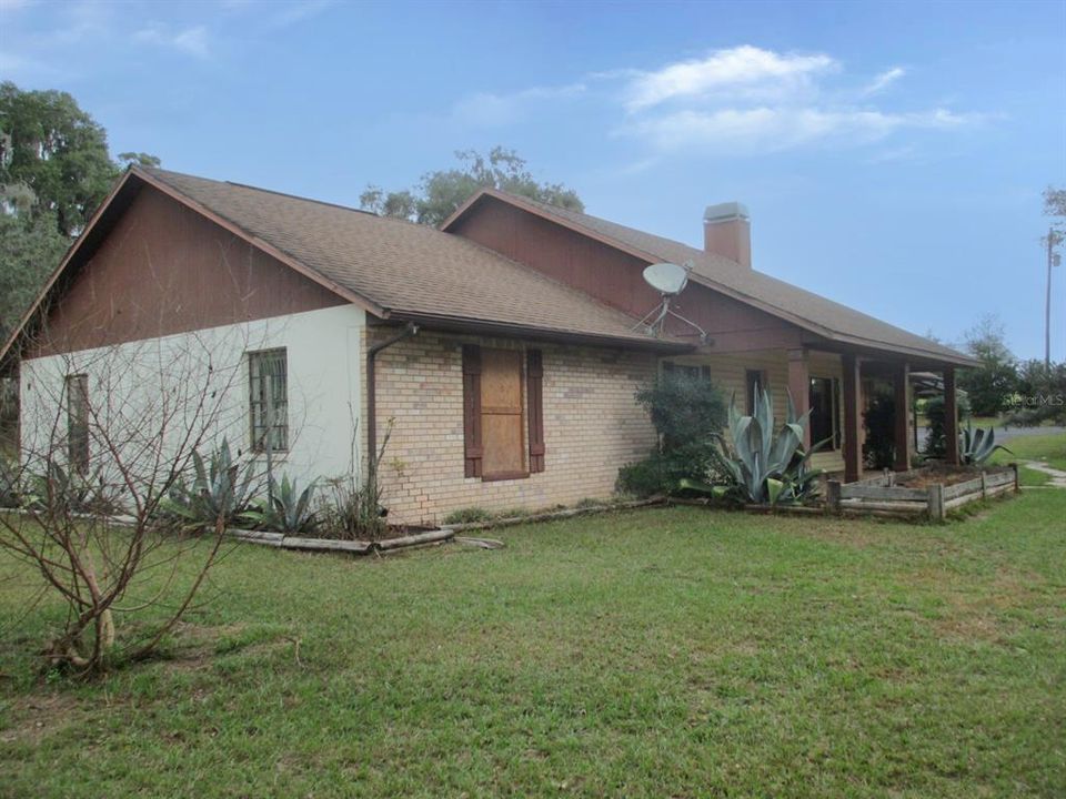 For Sale: $614,250 (3 beds, 2 baths, 1980 Square Feet)