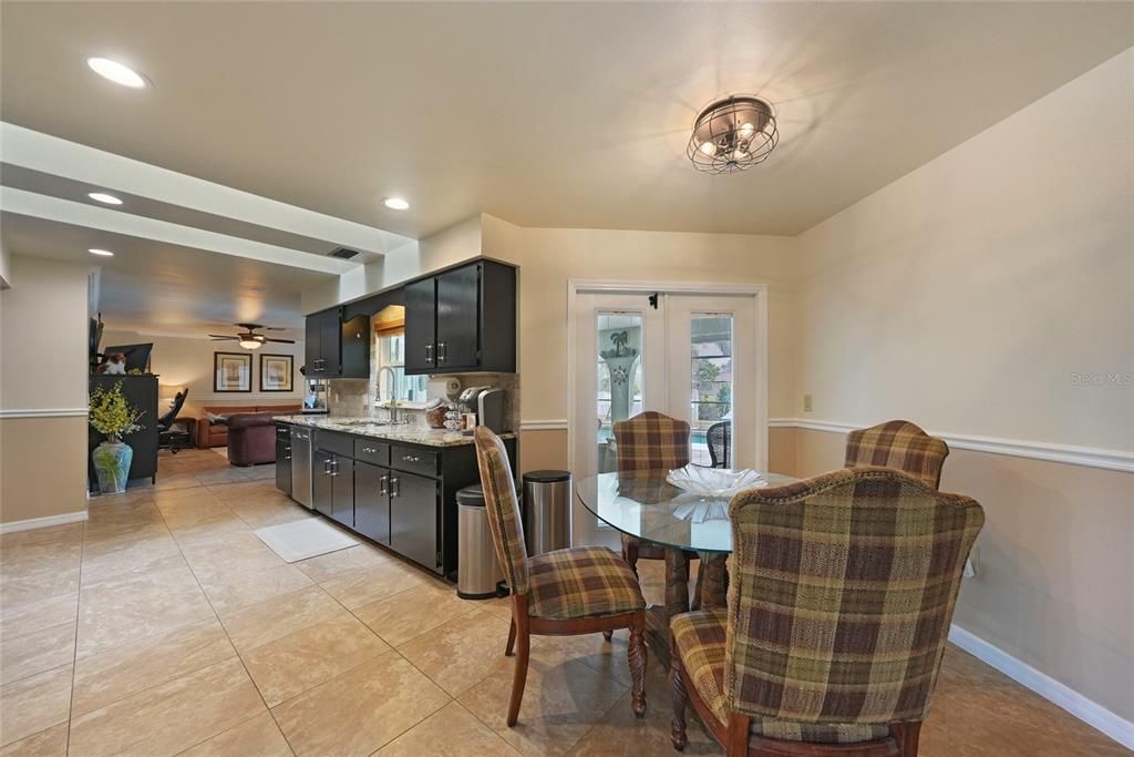 待售: $485,000 (3 贝兹, 2 浴室, 2280 平方英尺)