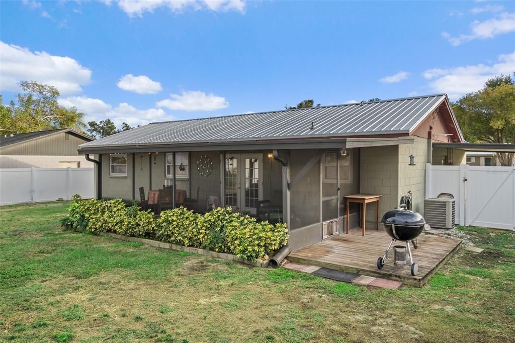 На продажу: $340,000 (3 спален, 2 ванн, 1120 Квадратных фут)