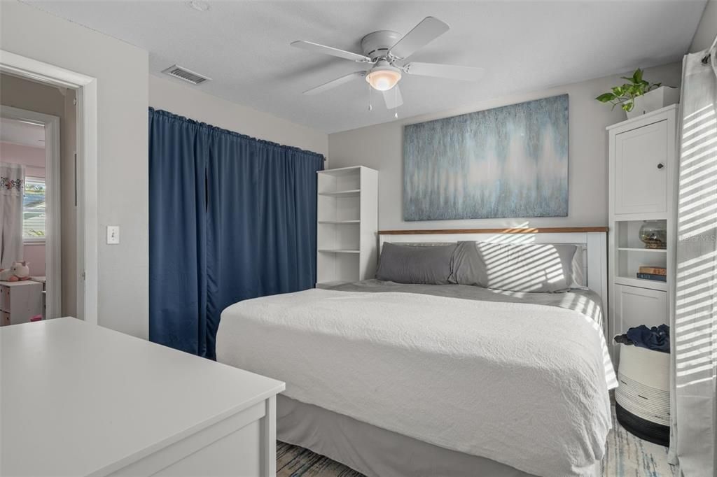 На продажу: $340,000 (3 спален, 2 ванн, 1120 Квадратных фут)