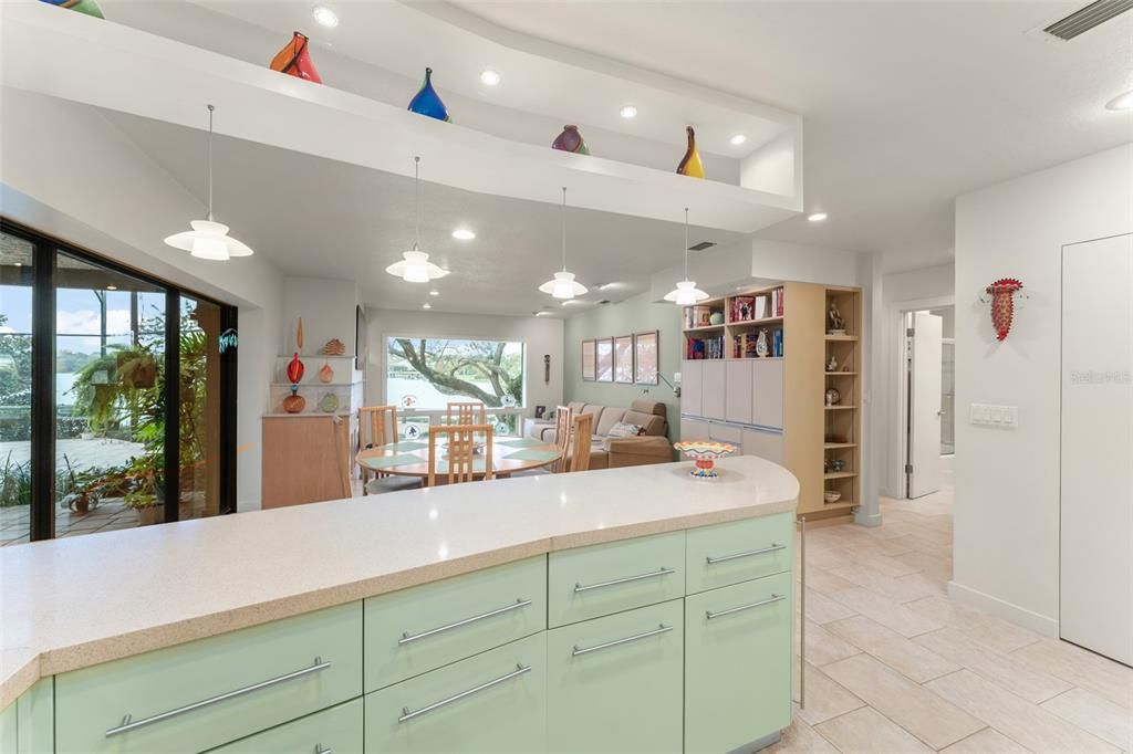 待售: $1,275,000 (5 贝兹, 3 浴室, 2646 平方英尺)