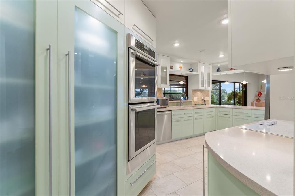 待售: $1,275,000 (5 贝兹, 3 浴室, 2646 平方英尺)