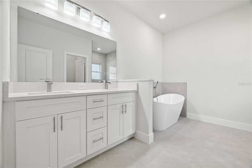 待售: $314,900 (4 贝兹, 3 浴室, 1892 平方英尺)