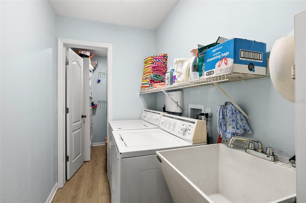 На продажу: $565,000 (3 спален, 2 ванн, 2089 Квадратных фут)