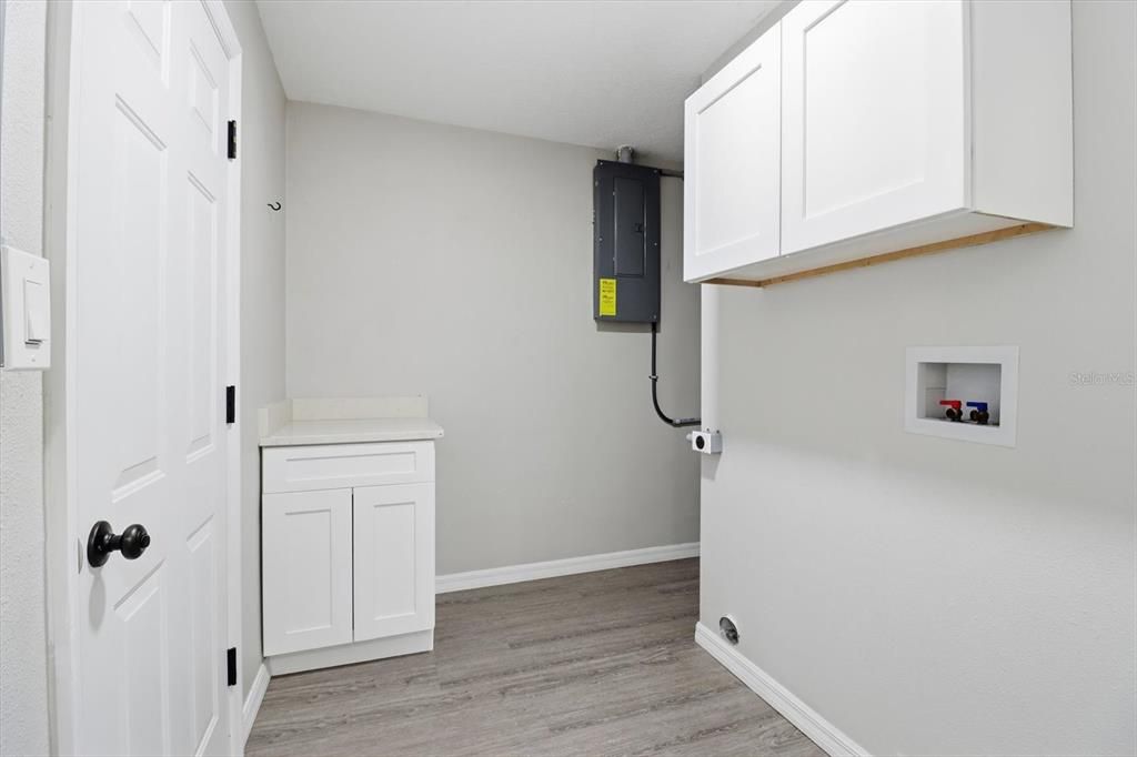 待售: $210,000 (3 贝兹, 2 浴室, 1160 平方英尺)