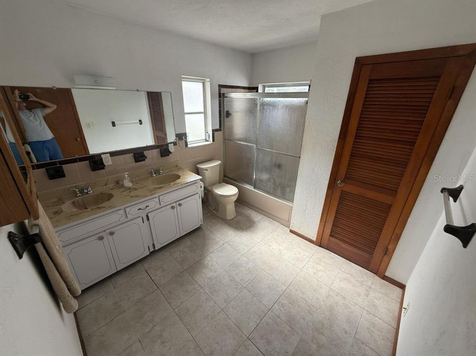 待售: $339,000 (2 贝兹, 2 浴室, 1418 平方英尺)