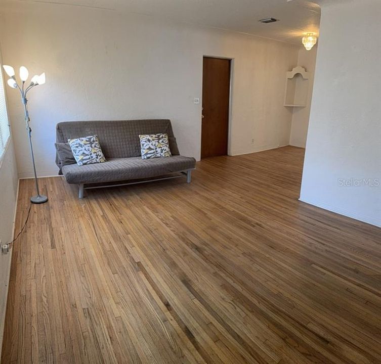 待售: $339,000 (2 贝兹, 2 浴室, 1418 平方英尺)