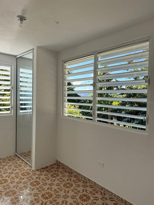 En Venta: $225,000 (3 camas, 2 baños, 1062 Pies cuadrados)