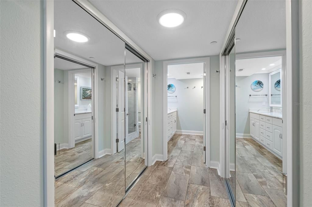 For Sale: $859,000 (2 beds, 2 baths, 1394 Square Feet)