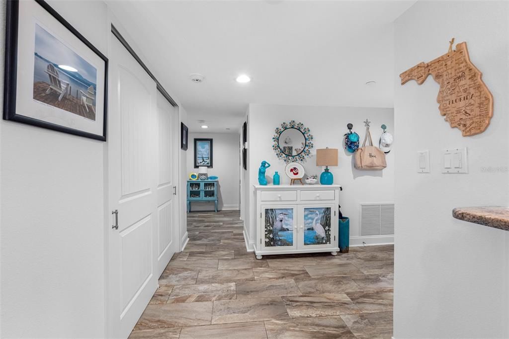 For Sale: $859,000 (2 beds, 2 baths, 1394 Square Feet)