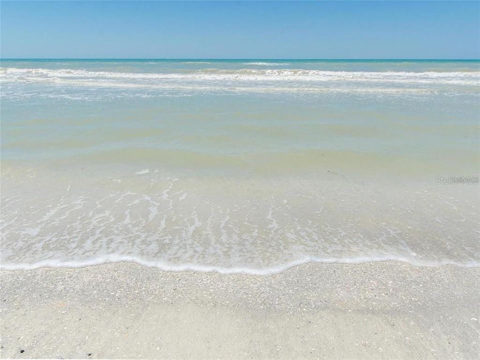 For Sale: $859,000 (2 beds, 2 baths, 1394 Square Feet)