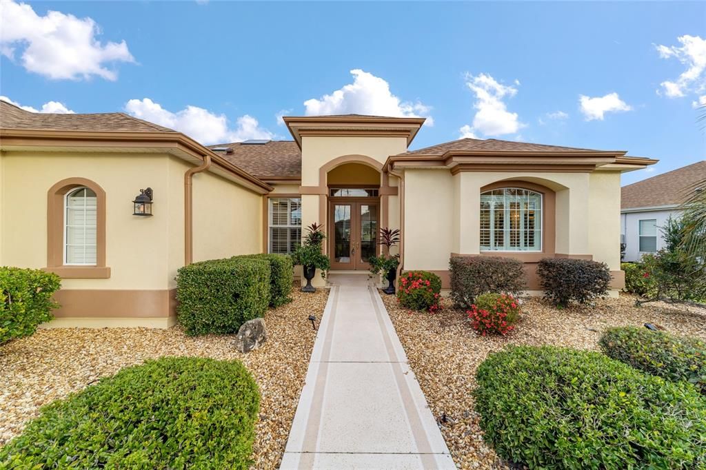 For Sale: $489,900 (3 beds, 2 baths, 2459 Square Feet)