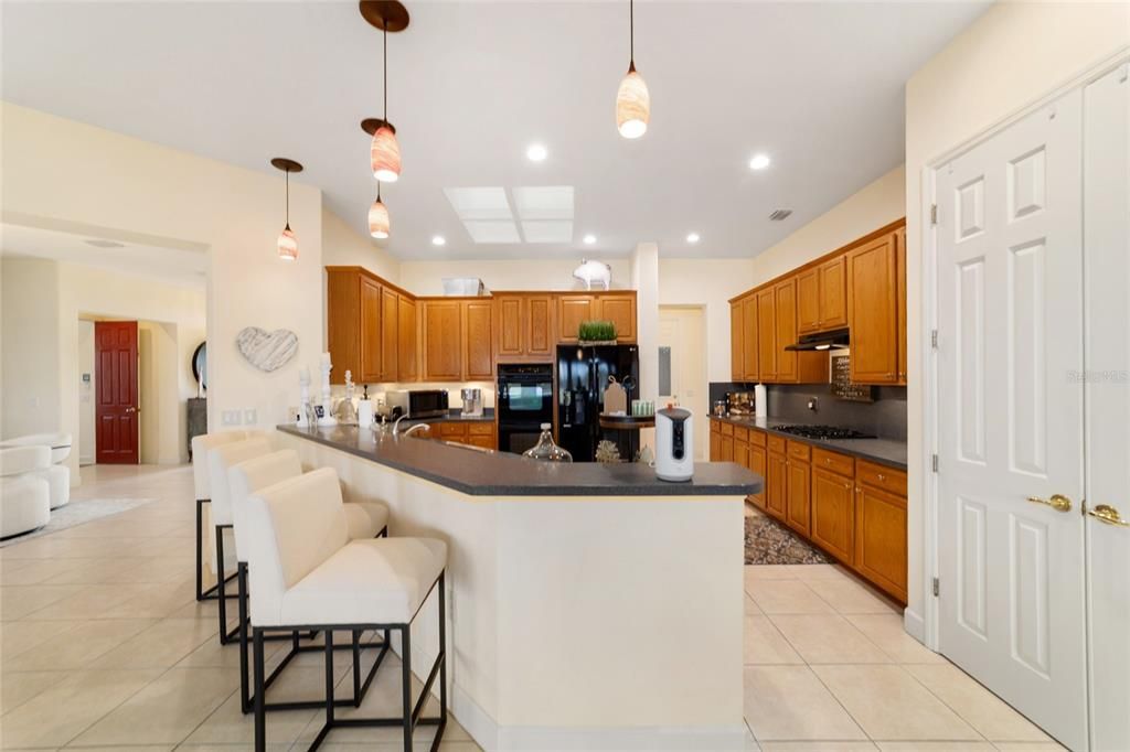 For Sale: $489,900 (3 beds, 2 baths, 2459 Square Feet)