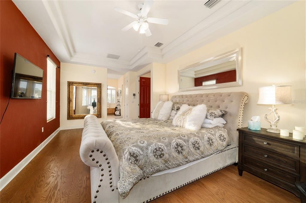 For Sale: $489,900 (3 beds, 2 baths, 2459 Square Feet)