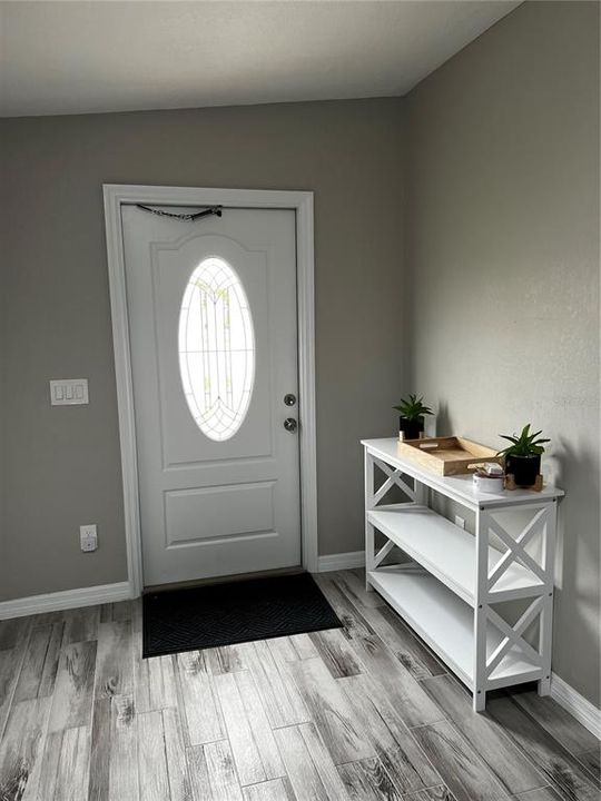 На продажу: $279,000 (2 спален, 1 ванн, 1116 Квадратных фут)