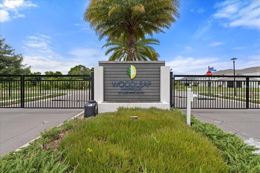 For Sale: $350,000 (3 beds, 2 baths, 1662 Square Feet)