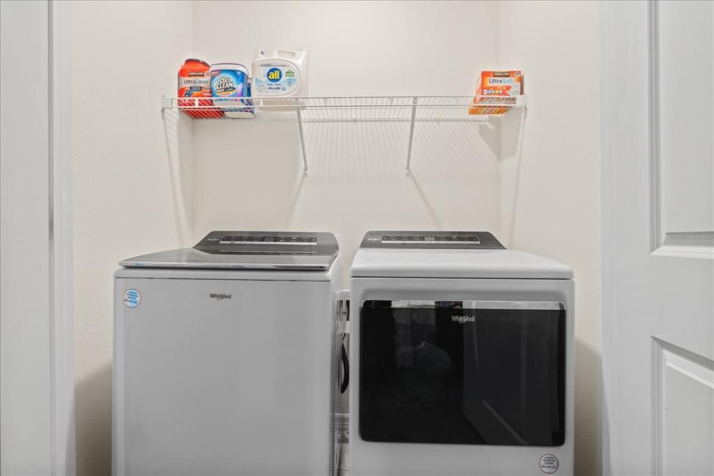 For Sale: $350,000 (3 beds, 2 baths, 1662 Square Feet)