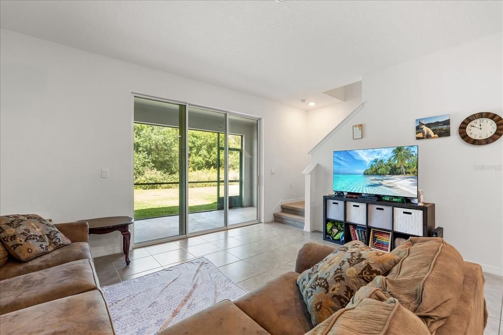 For Sale: $350,000 (3 beds, 2 baths, 1662 Square Feet)