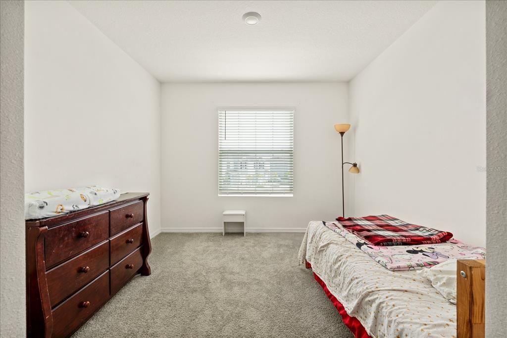 For Sale: $350,000 (3 beds, 2 baths, 1662 Square Feet)