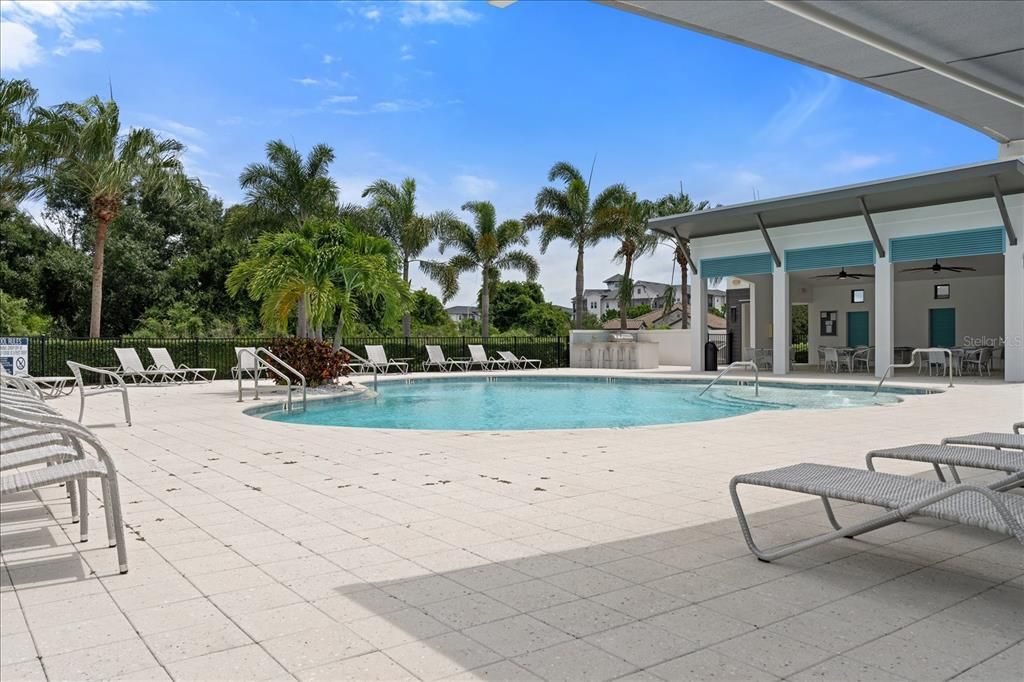 For Sale: $350,000 (3 beds, 2 baths, 1662 Square Feet)