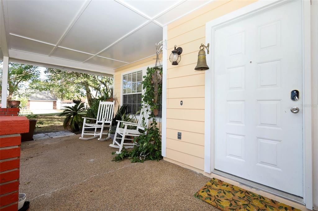 For Sale: $386,000 (3 beds, 2 baths, 1300 Square Feet)