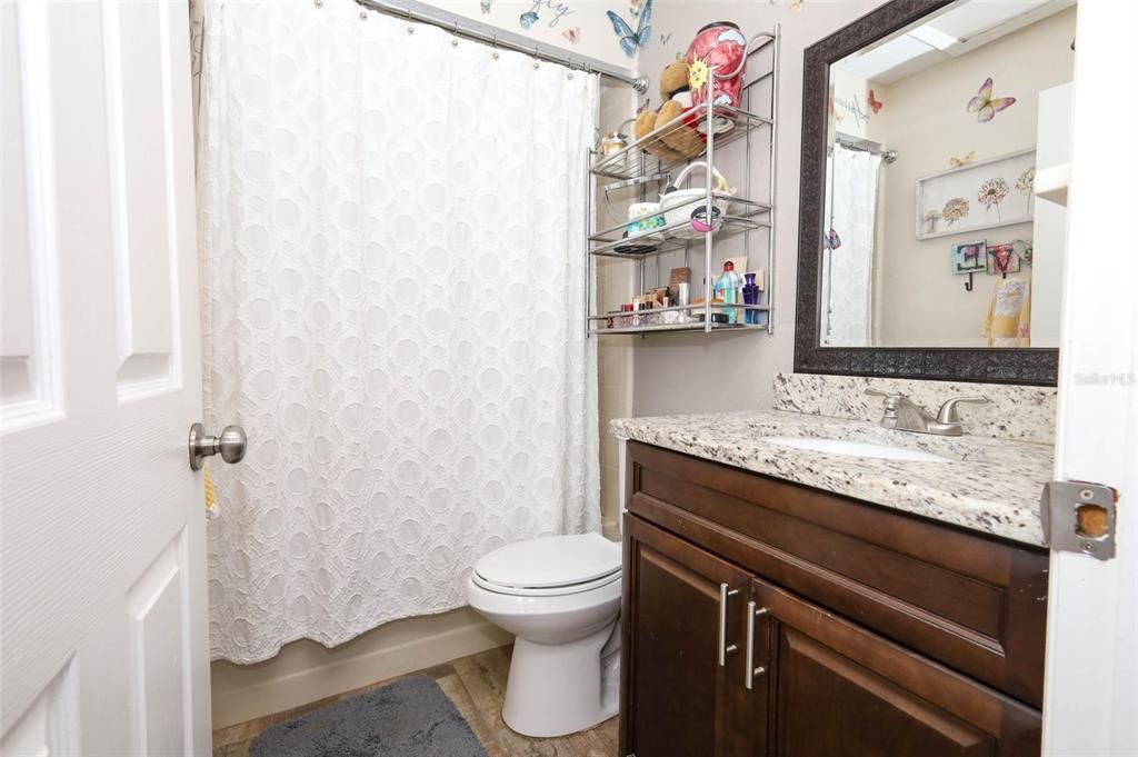 For Sale: $386,000 (3 beds, 2 baths, 1300 Square Feet)