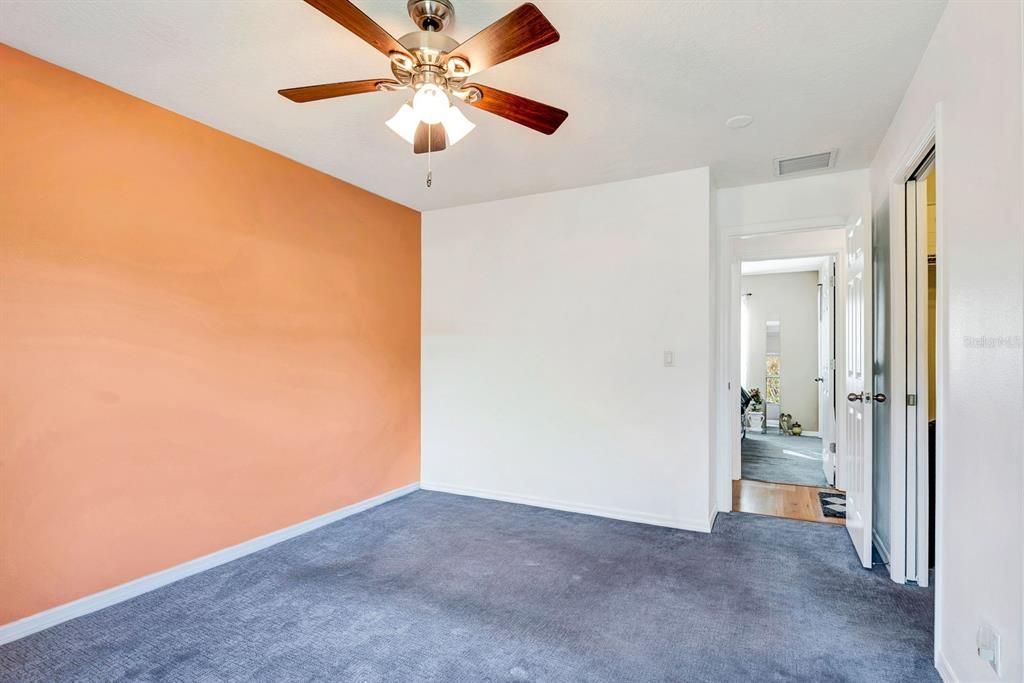 For Sale: $319,000 (3 beds, 2 baths, 1285 Square Feet)