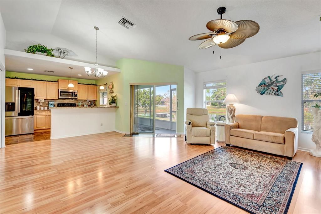 For Sale: $319,000 (3 beds, 2 baths, 1285 Square Feet)