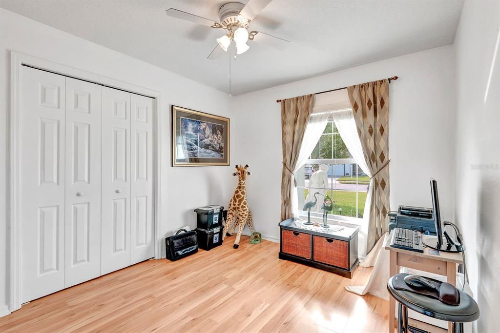 For Sale: $319,000 (3 beds, 2 baths, 1285 Square Feet)