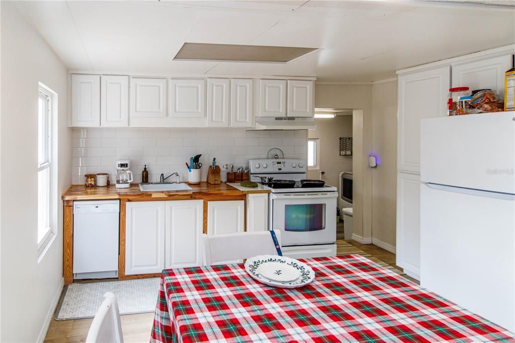 En Venta: $184,900 (2 camas, 1 baños, 861 Pies cuadrados)