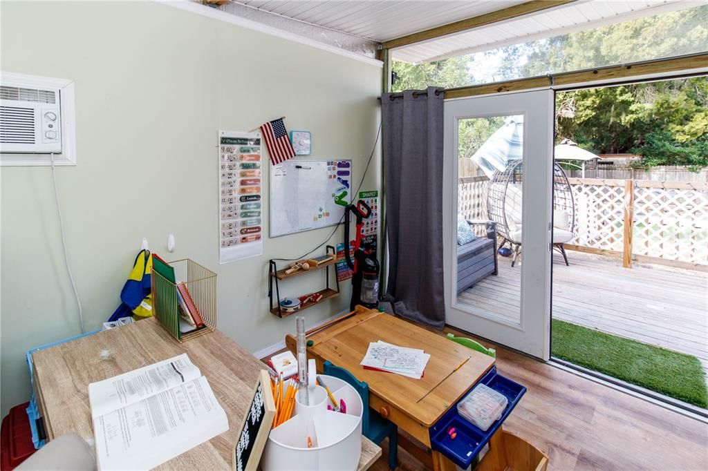 En Venta: $184,900 (2 camas, 1 baños, 861 Pies cuadrados)