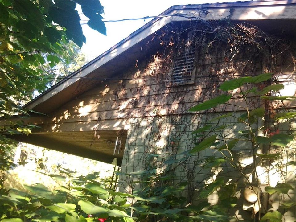 En Venta: $136,000 (3 camas, 1 baños, 1215 Pies cuadrados)