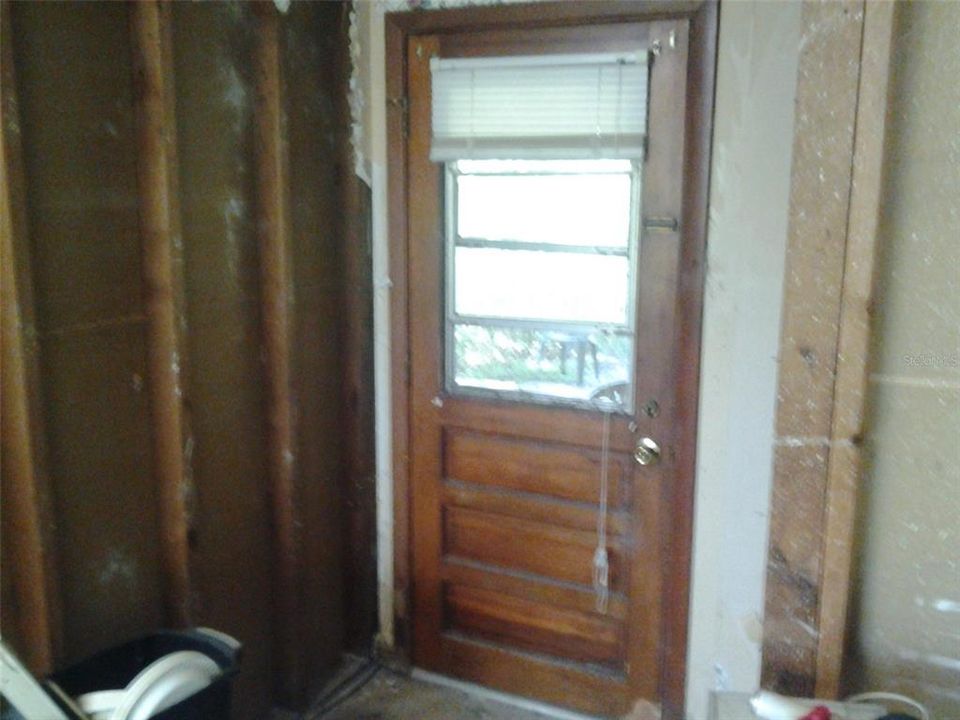 En Venta: $136,000 (3 camas, 1 baños, 1215 Pies cuadrados)