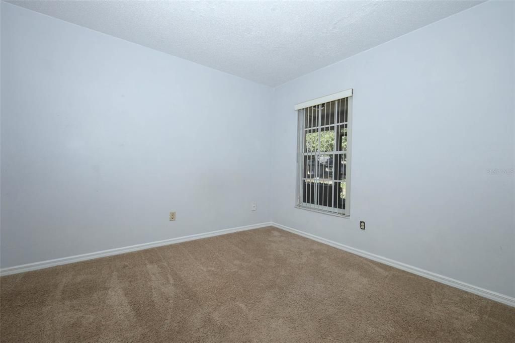 For Sale: $299,000 (2 beds, 2 baths, 1078 Square Feet)