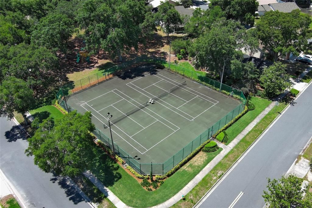 For Sale: $299,000 (2 beds, 2 baths, 1078 Square Feet)