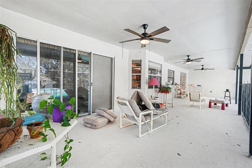 Active With Contract: $300,000 (3 beds, 2 baths, 1454 Square Feet)